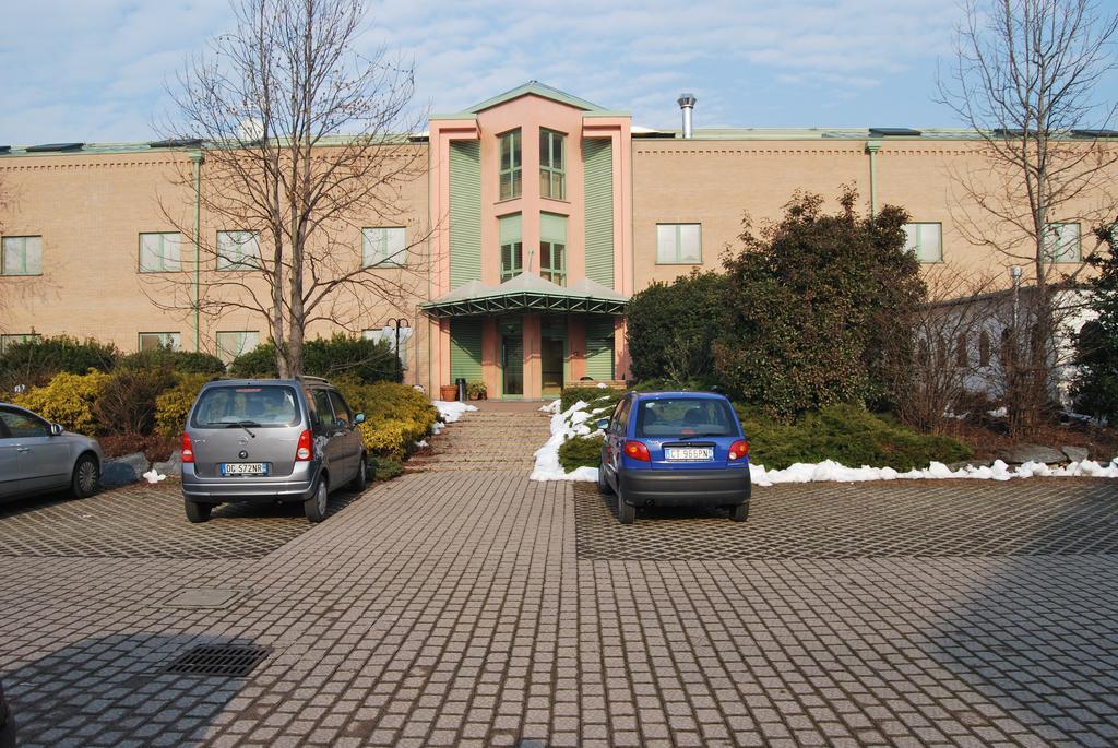 Hotel Vecchia Brianza Seveso Exterior foto